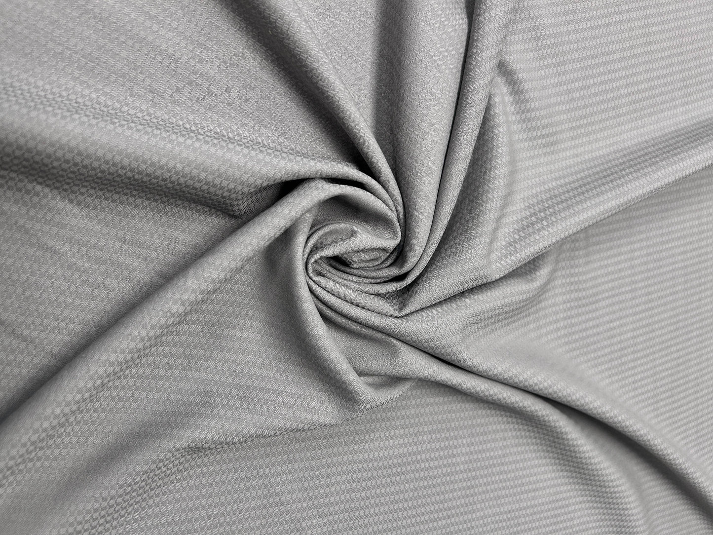 Super 120s Wool Suiting Bucarest