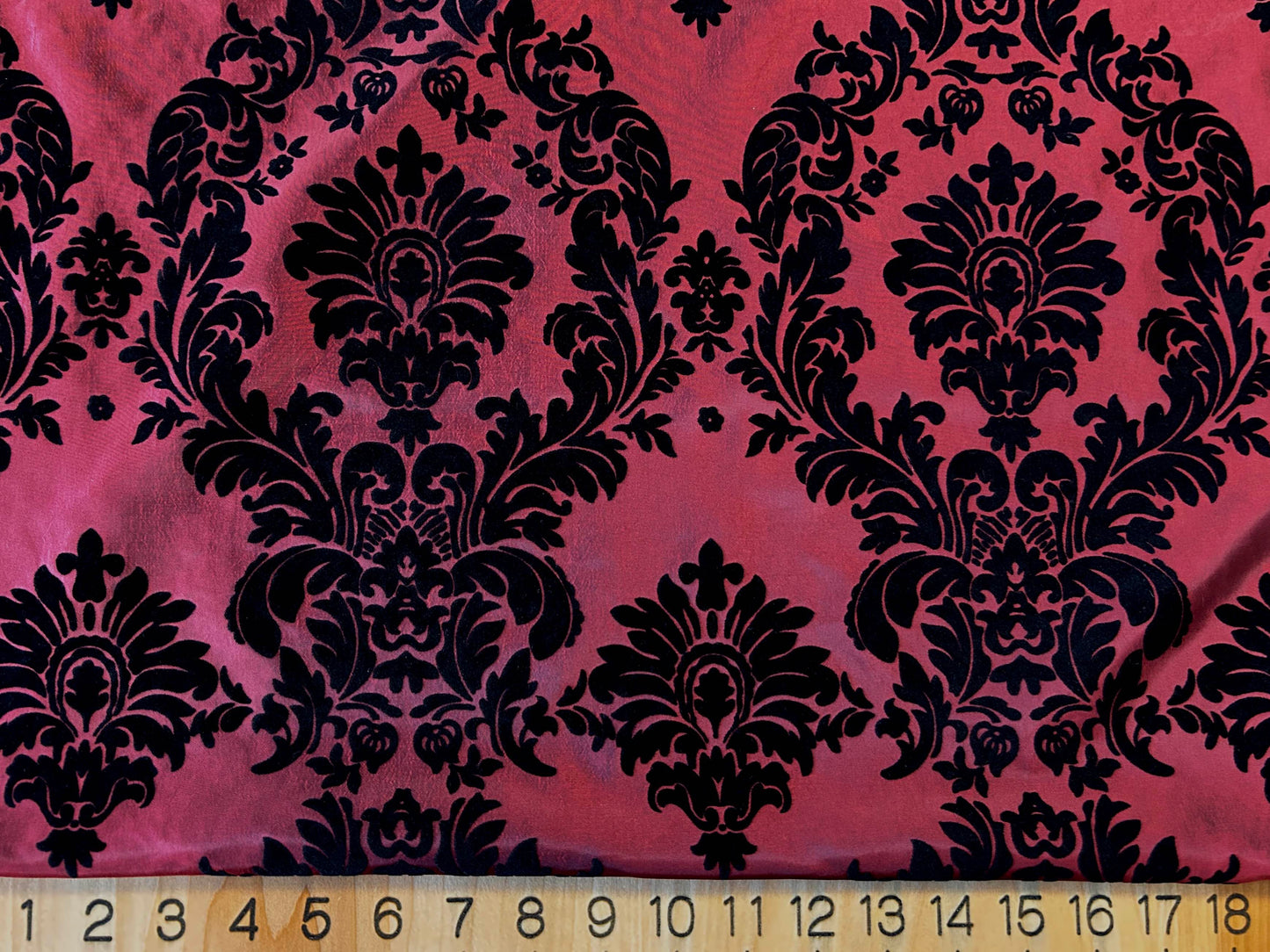 Damask Flocking Taffeta | Flocking Velvet Damask on Taffeta Fabric