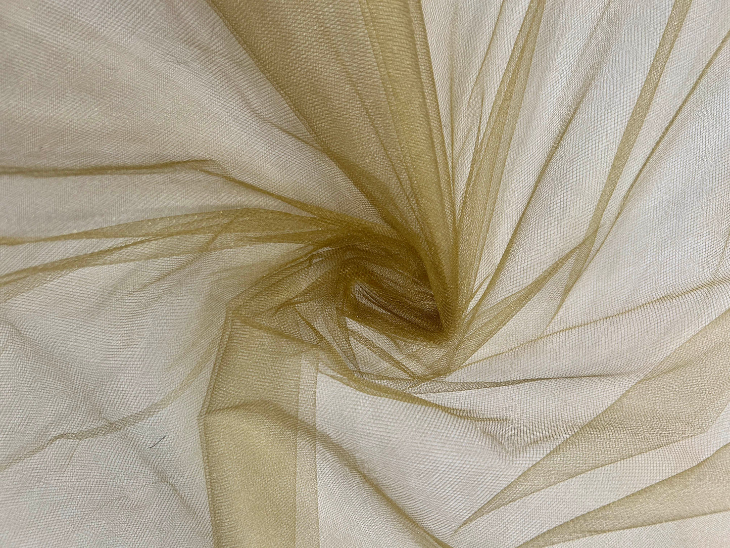 54 Glimmer Tulle