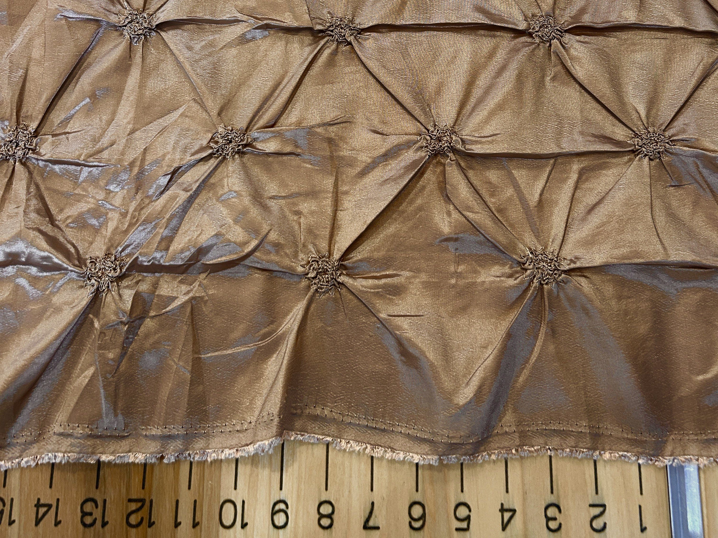 Pinwheel Taffeta Fabric | Button Taffeta Fabric