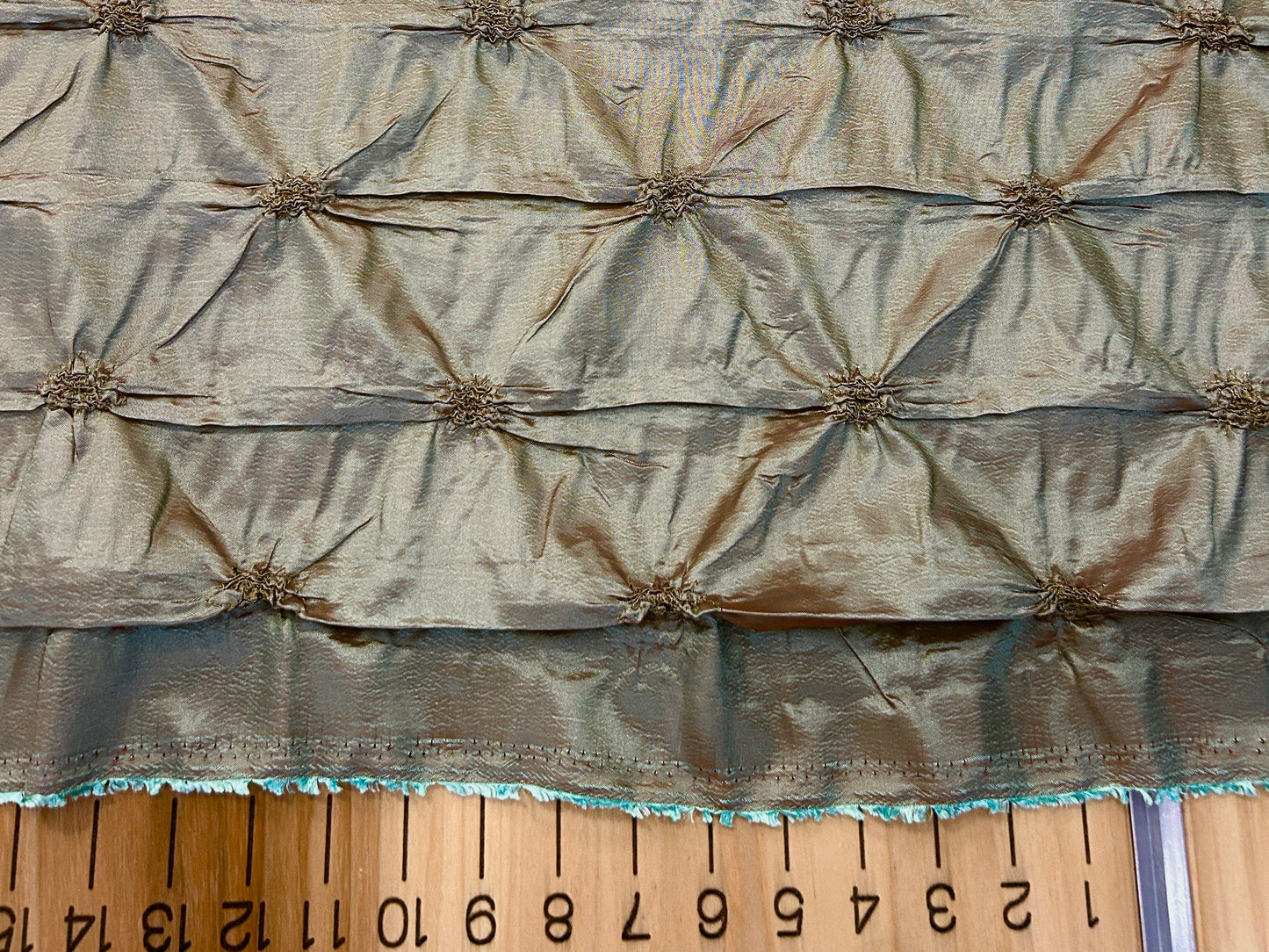 Pinwheel Taffeta Fabric | Button Taffeta Fabric